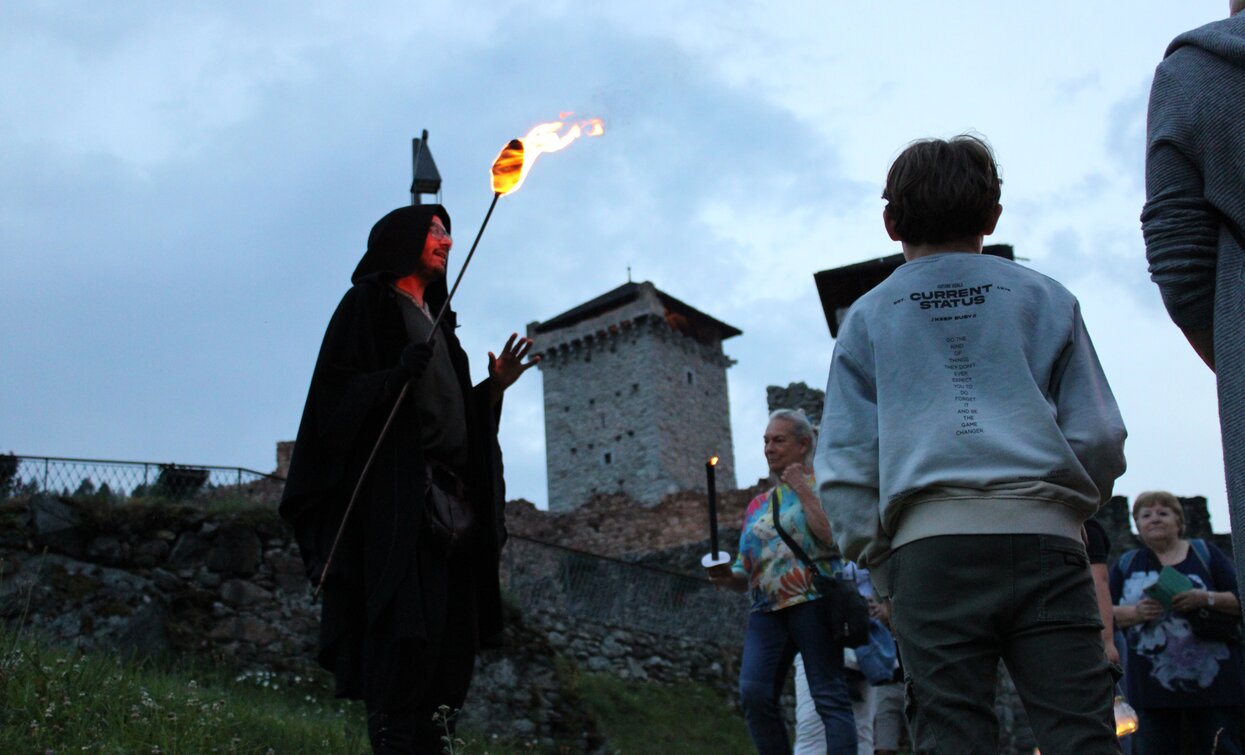 Una notte a castello tra fantasmi e leggende | © Archivio APT Val di Sole - ph Laura Daprà