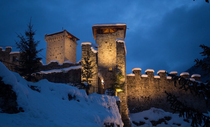 Ossana, Il Borgo dei Presepi - Castello San Michele | © Archivio APT Val di Sole - Ph Pillow Lab