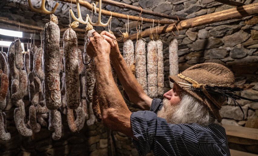 Azienda Agricola Casanova - Salumi | © Archivio APT Val di Sole - Ph Tommaso Prugnola