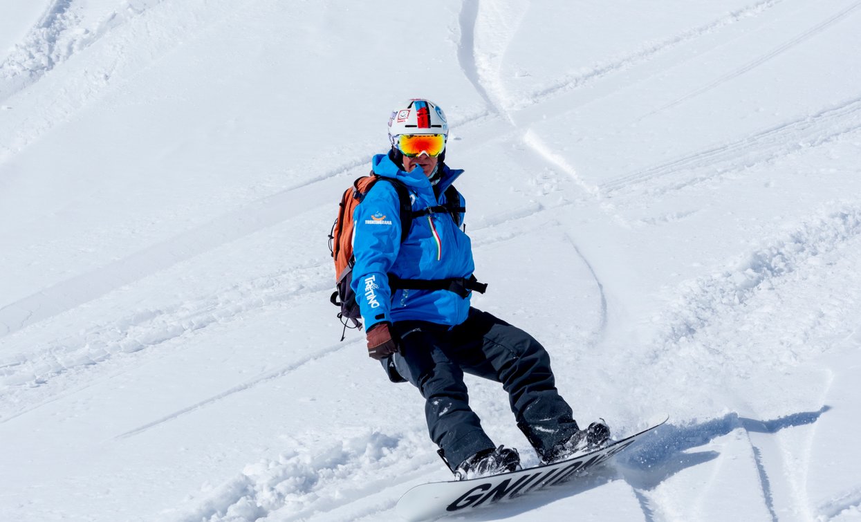 Snowboard in neve fresca a Pejo3000 | © Archivio Scuola Italiana Sci Val di Pejo